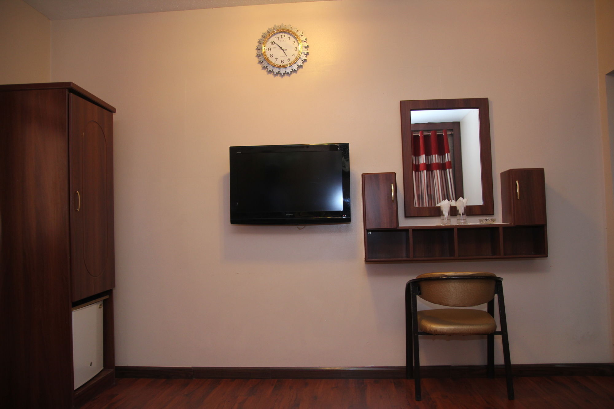 Hotel Downtown *